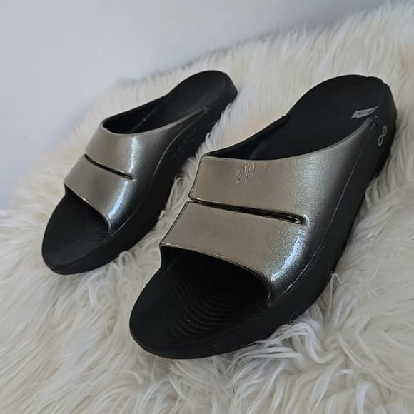 OOFOS OOahh Luxe Slide Sandals Latte US M6 W8 Like new 🌴 - Picture 2 of 8